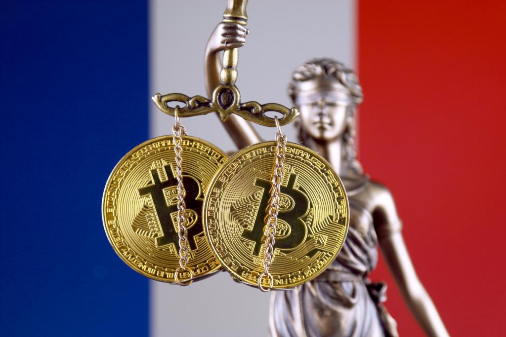 France Names 15 Unauthorised Investment Websites