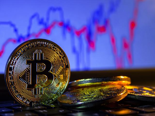 Bitcoin futures threaten to collapse its exchange rate?