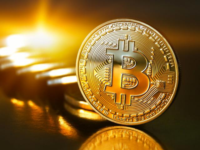 Daily bitcoin transactions surpassed $2 billion mark